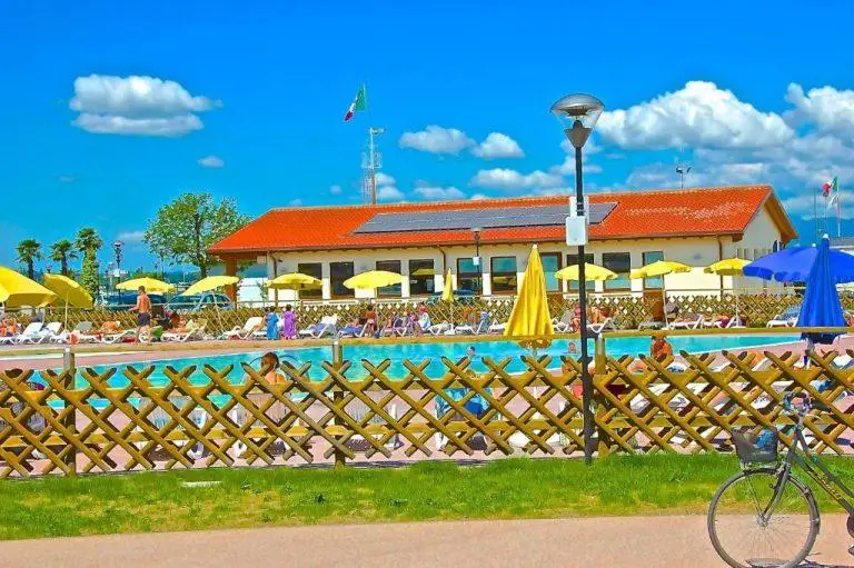 כפר נופש אגם גארדה Campeggio del Garda