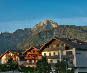 העיירה טובלאך (Dobbiaco): העיירה הציורית של הדולומיטים