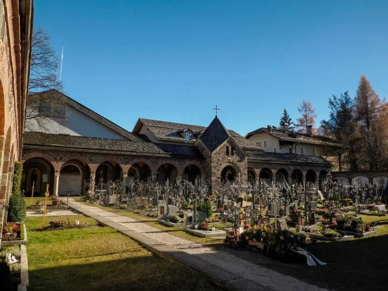 The collegiate church of san candido and the cemetery pusteria valley