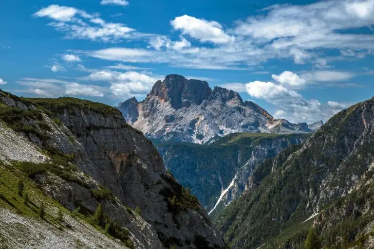 Croda rossa dolomite landscape in tre cime national park italy
